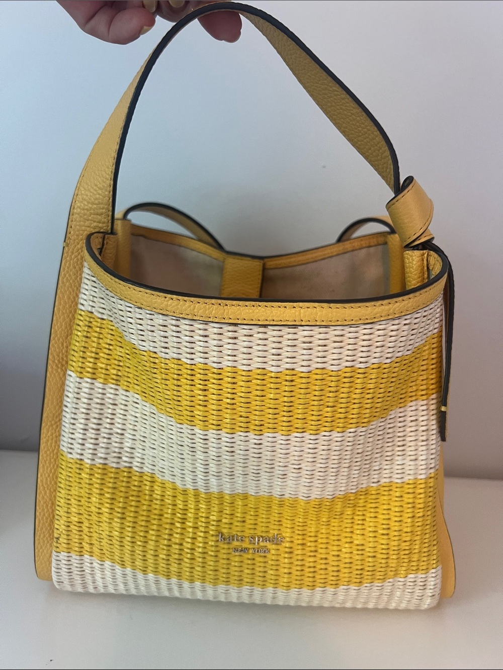 kate spade Yellow and White Woven “knott” Stripe Shoulder Bag with wallet - Picture 2 of 10
